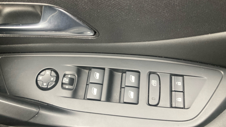 Peugeot 308 1.2 PureTech Allure Premium 5dr EAT8 Petrol Hatchback